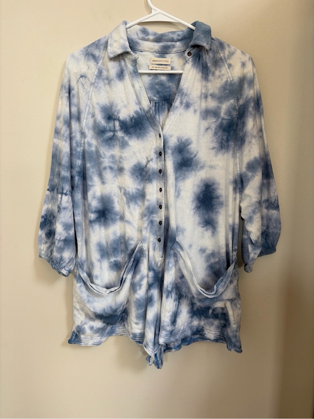 Urban Outfitters Light Blue & White Tie-Dye Button-Up Shirt